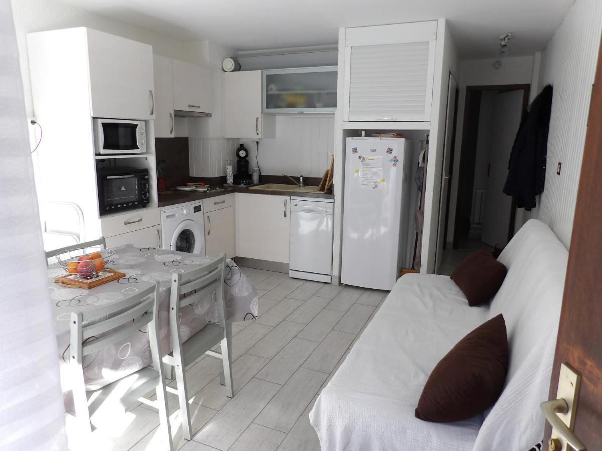 Hameau Des Thermes - Appartement Rez De Chaussee Сен-Ларі-Сулан Екстер'єр фото